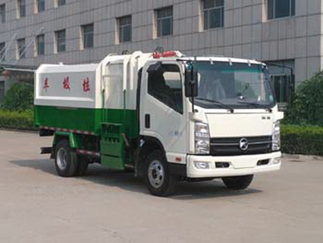 凯马牌KMC5046ZZZA33D5型自装卸式垃圾车