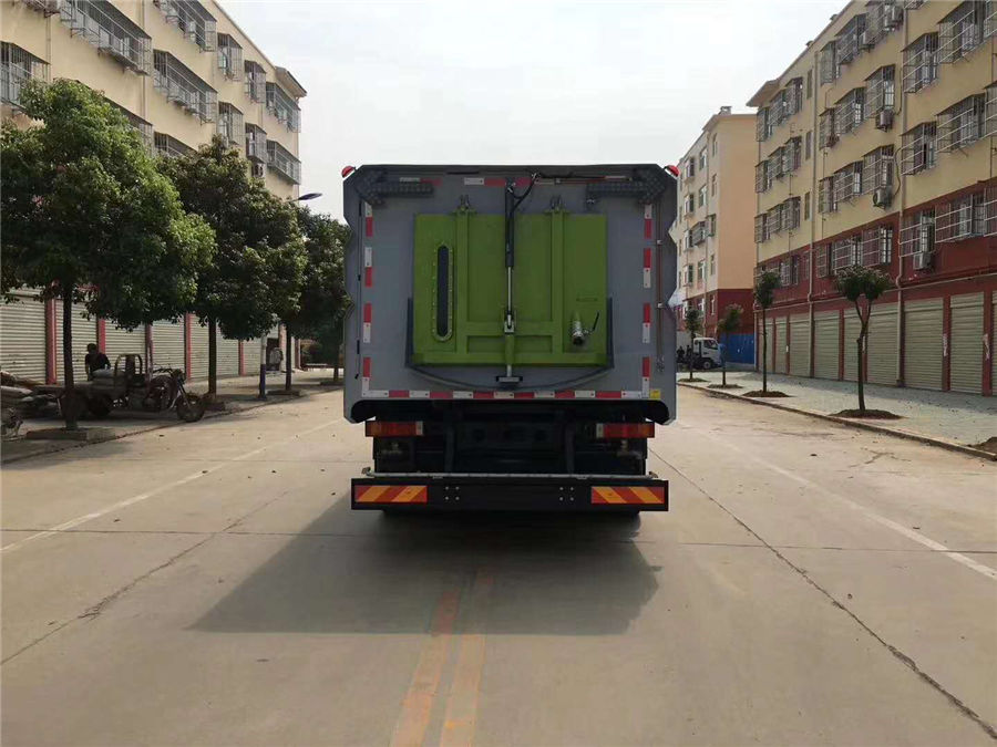20191115222322166.jpg